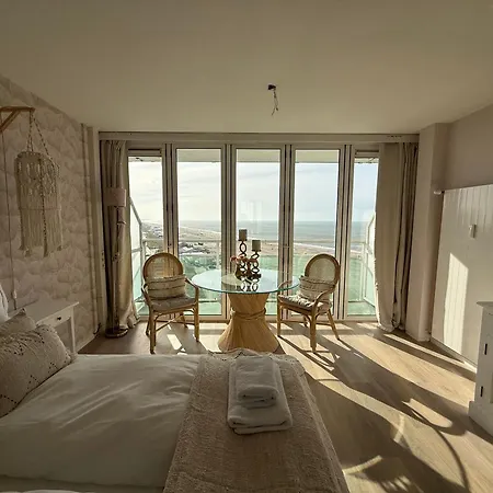 Michelle Apartment *